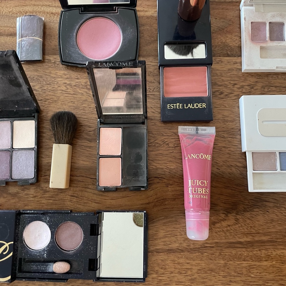 Estee Lauder & Clinique Make up Collection- 25 Pieces - Picture 6 of 6